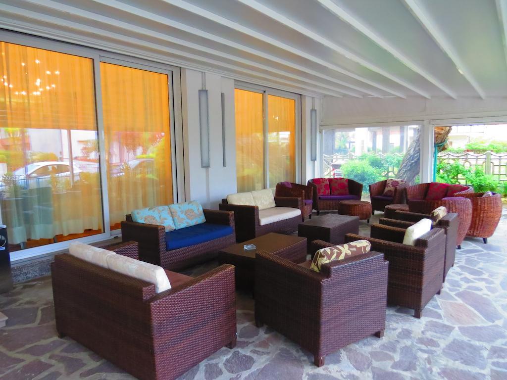 Hotel Vallechiara リド・ディ・サヴィオ エクステリア 写真